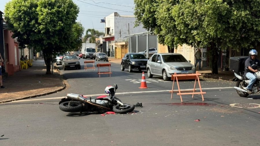 Motociclista gravemente ferido em colisão com caminhão em Ribeirão Preto