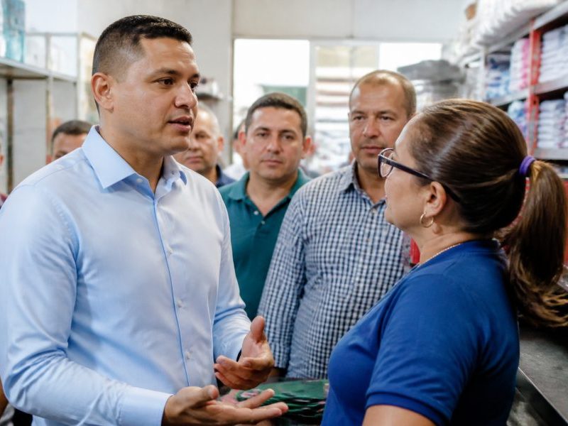 Thiago Silva dialoga com população de Rondonópolis e apresenta propostas
