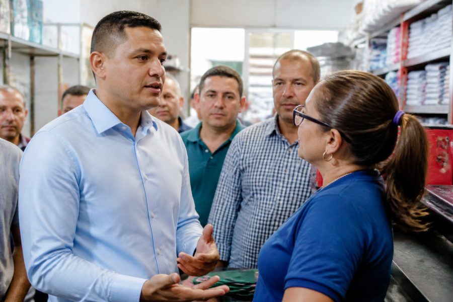 Thiago Silva dialoga com população de Rondonópolis e apresenta propostas