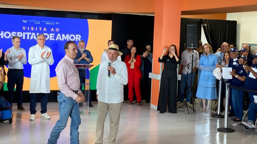 Lula destaca SUS e tecnologia em visita ao Hospital do Amor